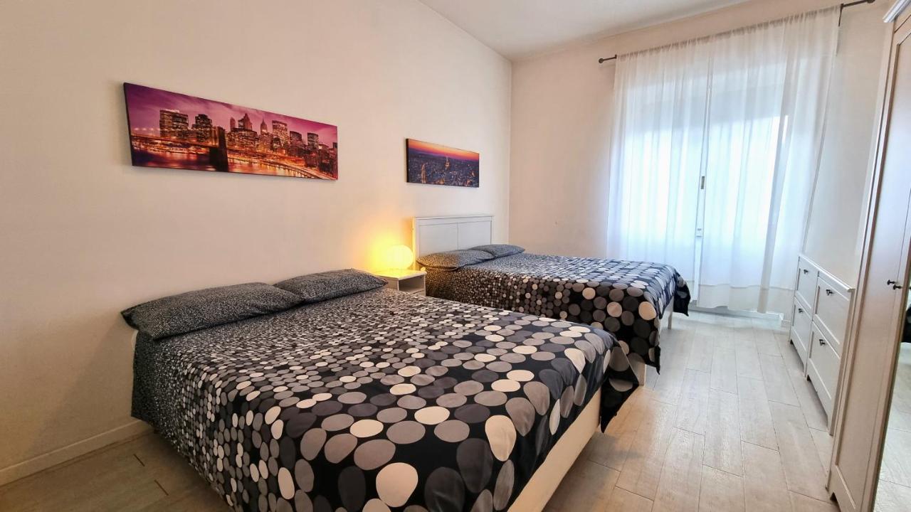 Апартаменты Affittimoderni Milano White Экстерьер фото